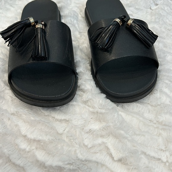 Tassel faux leather slip on slides women’s size 7 classic black summer sandals - Picture 2 of 9